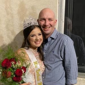 Meet your Posher, Casey